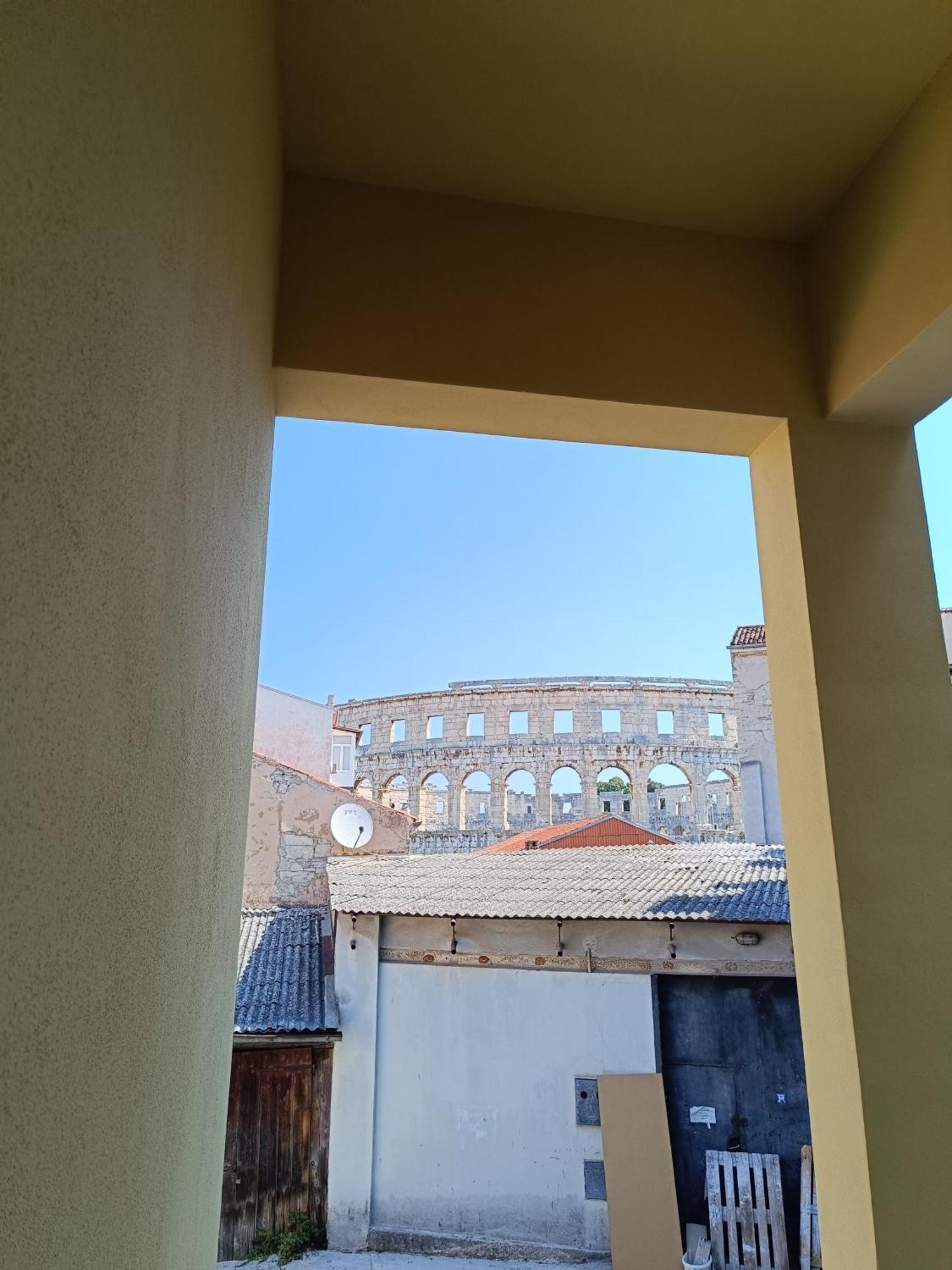 D&A Amphitheatre Premium Apartments With Free Parking Пула Екстериор снимка