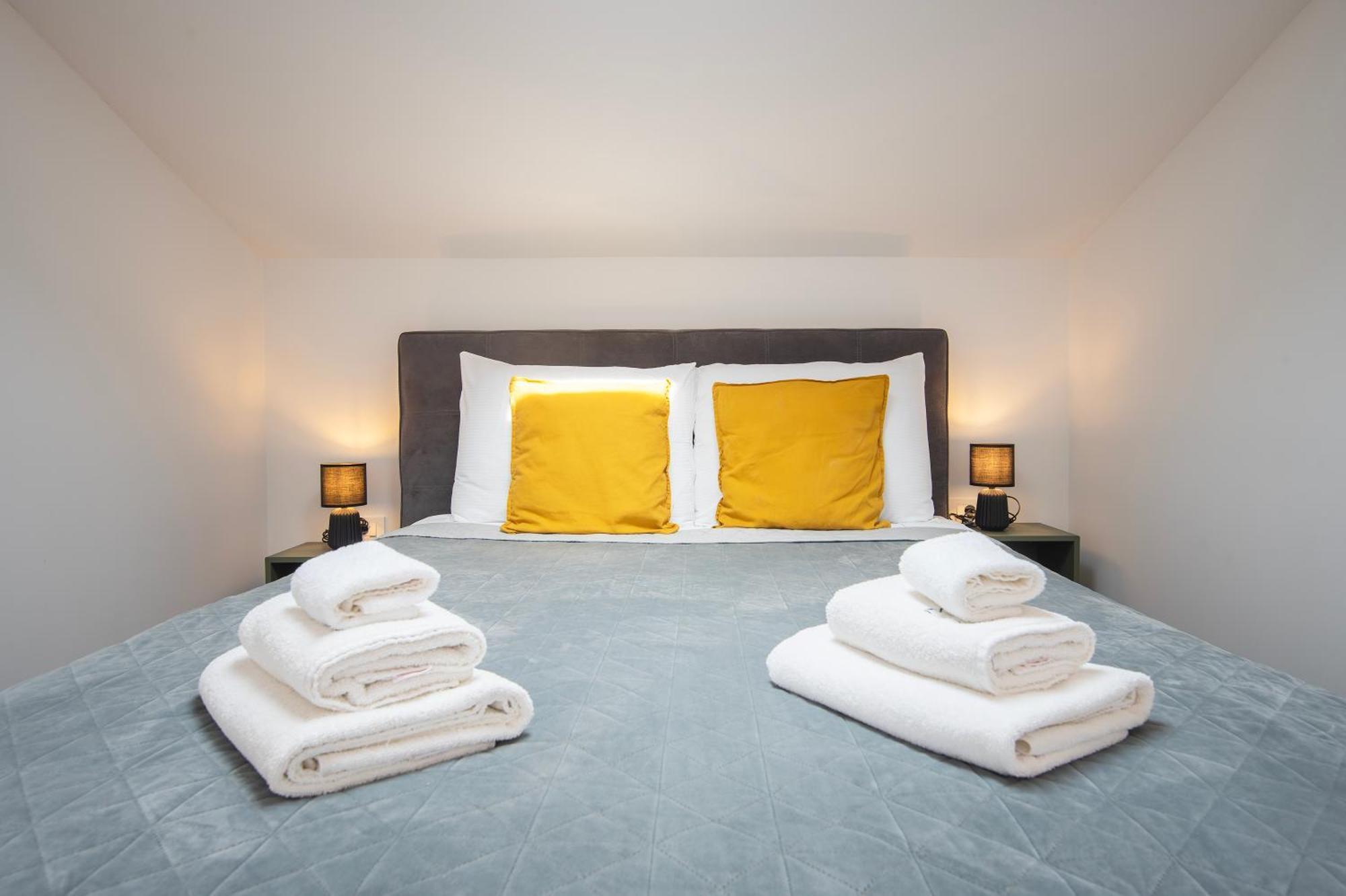 D&A Amphitheatre Premium Apartments With Free Parking Пула Екстериор снимка