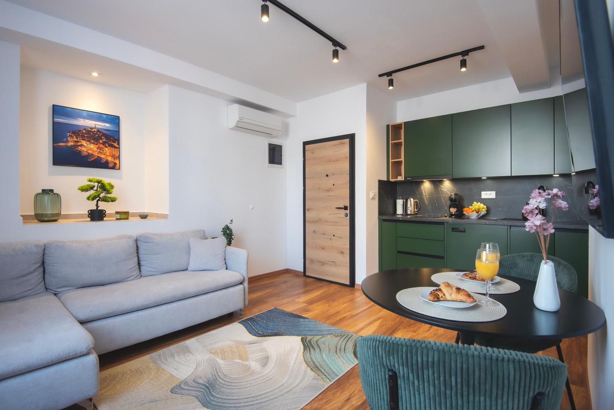 D&A Amphitheatre Premium Apartments With Free Parking Пула Екстериор снимка