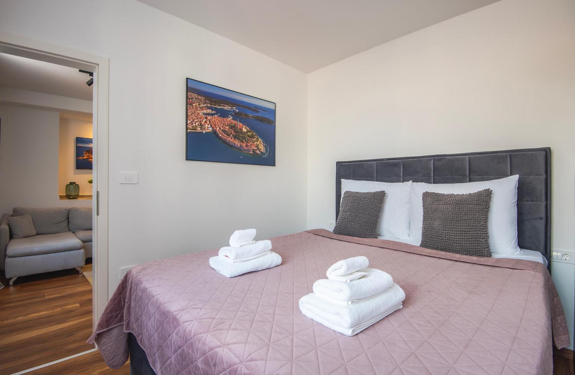 D&A Amphitheatre Premium Apartments With Free Parking Пула Екстериор снимка